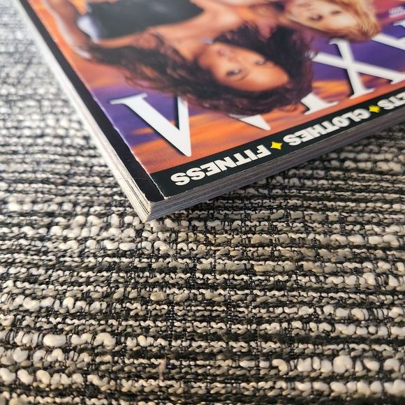 Maxim magazine Coyote Ugly August 2000 - Picture 4 of 6